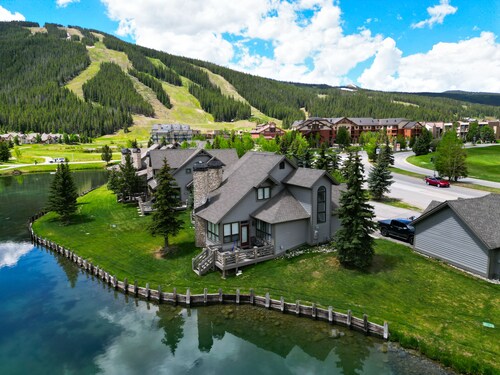 Private Mountain Town home Pet Friendly - with Great Views! WD12