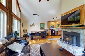 TV, fireplace, DVD player