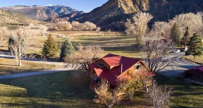 Pack Creek ~ Orchard House: 3 BR / 2 BA cabine à Moab, pour 8 personnes