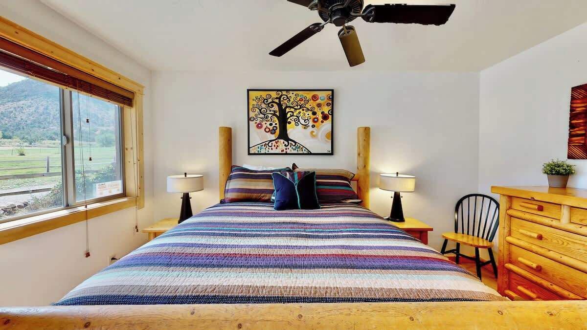 3 bedrooms, iron/ironing board, free WiFi, bed sheets