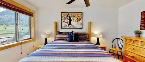 3 bedrooms, iron/ironing board, free WiFi, bed sheets