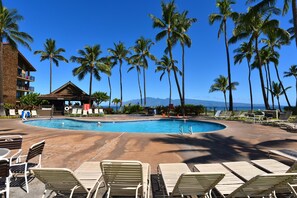 Pool - Relax and Enjoy West Maui at it's Best! Close to Lahaina and Kaanapali! (Lahaina)