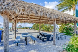 屋外ダイニングエリア