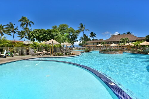 Steps to N. Kaanapali Beach ~ Gorgeous ~ Maui Kaanapali Villas Studio Sleeps 4 *