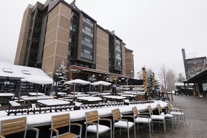 Outdoor dining - Ski-In/Ski-Out Hotel Room, Steps to American Eagle Lift with Outdoor Hot Tub (Copper Mountain)