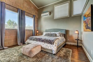 3 chambres, fer et planche à repasser, accès Internet, draps fournis