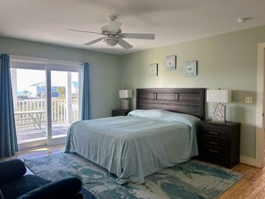 6 bedrooms, desk, iron/ironing board, free WiFi - 6 bdrm home W/Beach & Bay Access (Cape San Blas)