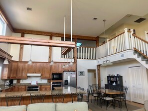 Dining - 6 bdrm home W/Beach & Bay Access (Cape San Blas)