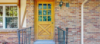 Cozy ski condo with easy access to slopes near hiking and natural beauty
