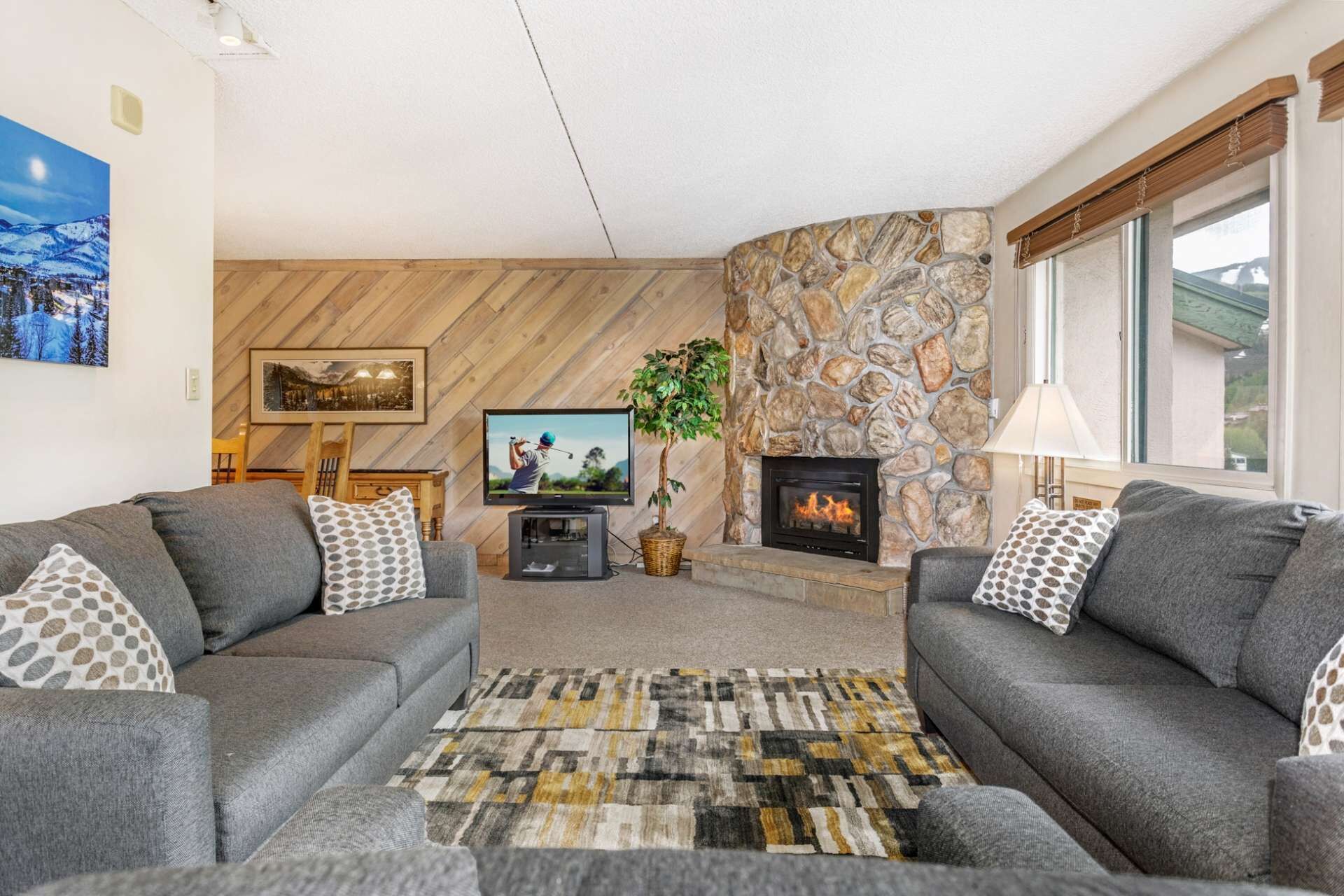 Longer for Less! 10% off 4 night stays thru 11/10
