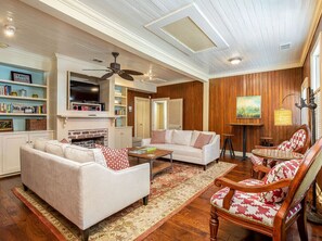 TV, fireplace - Frogtown Cottage | Historic Downtown Savannah, Pool, Pet Friendly (Savannah)