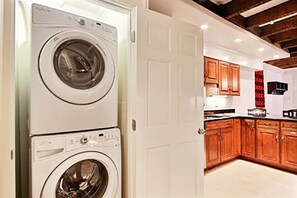 Interior - Charming Garden Suite On E York St.- Off Street Parking Included! (Savannah)