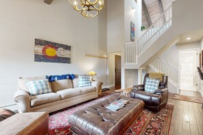 TV, fireplace, DVD player