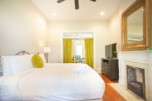 1 bedroom, iron/ironing board, free WiFi, bed sheets - Well Appointed Row Home w/ King, Across from Forsyth Park by Lucky Savannah (Savannah)