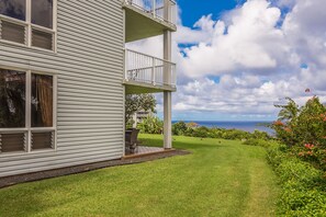 Terrace/patio - Perfect Island Getaway With Ocean Views at Cliffs 6201 (Princeville)