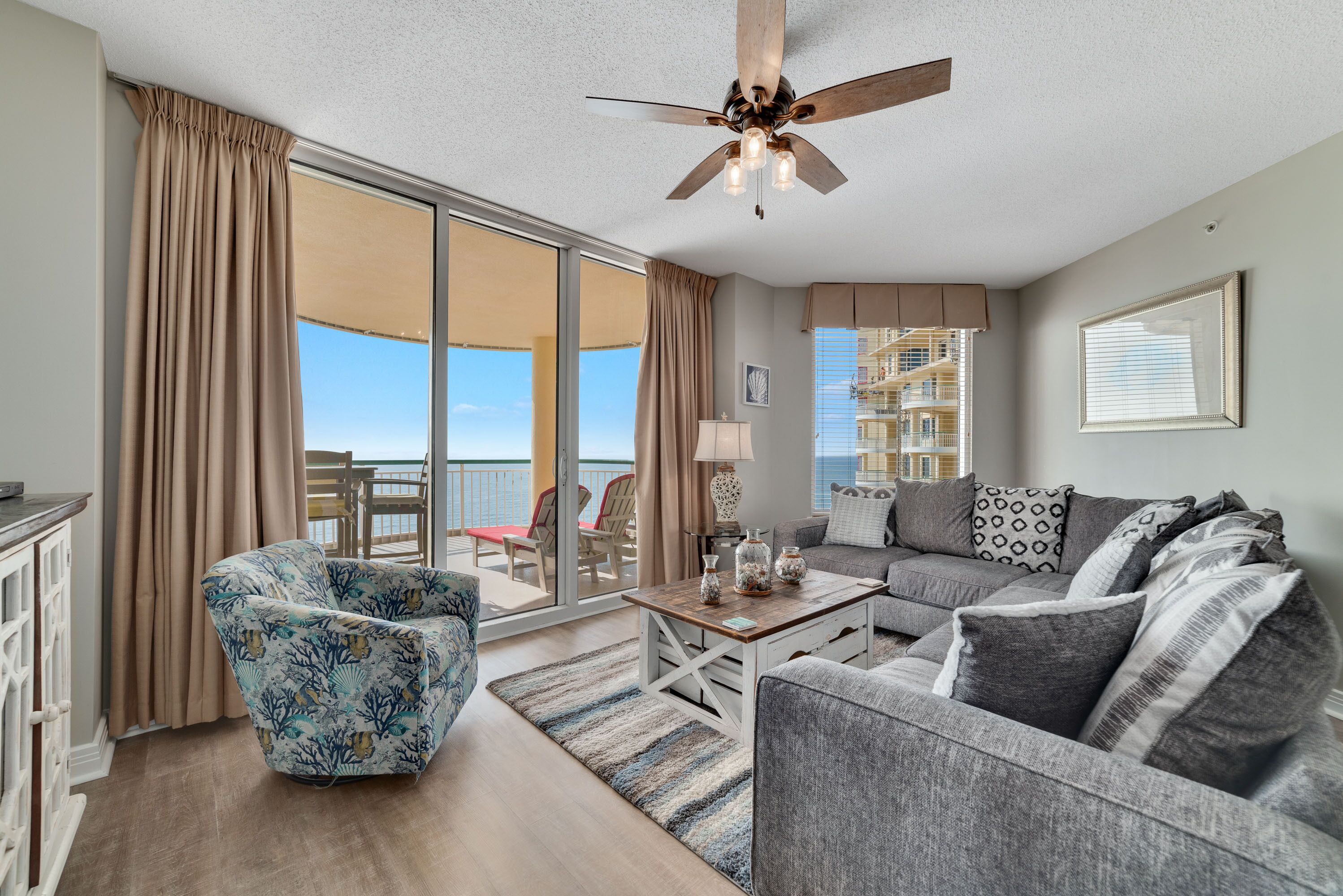 Beach Colony East Penthouse 15C-Beach Front unit with amazing views!