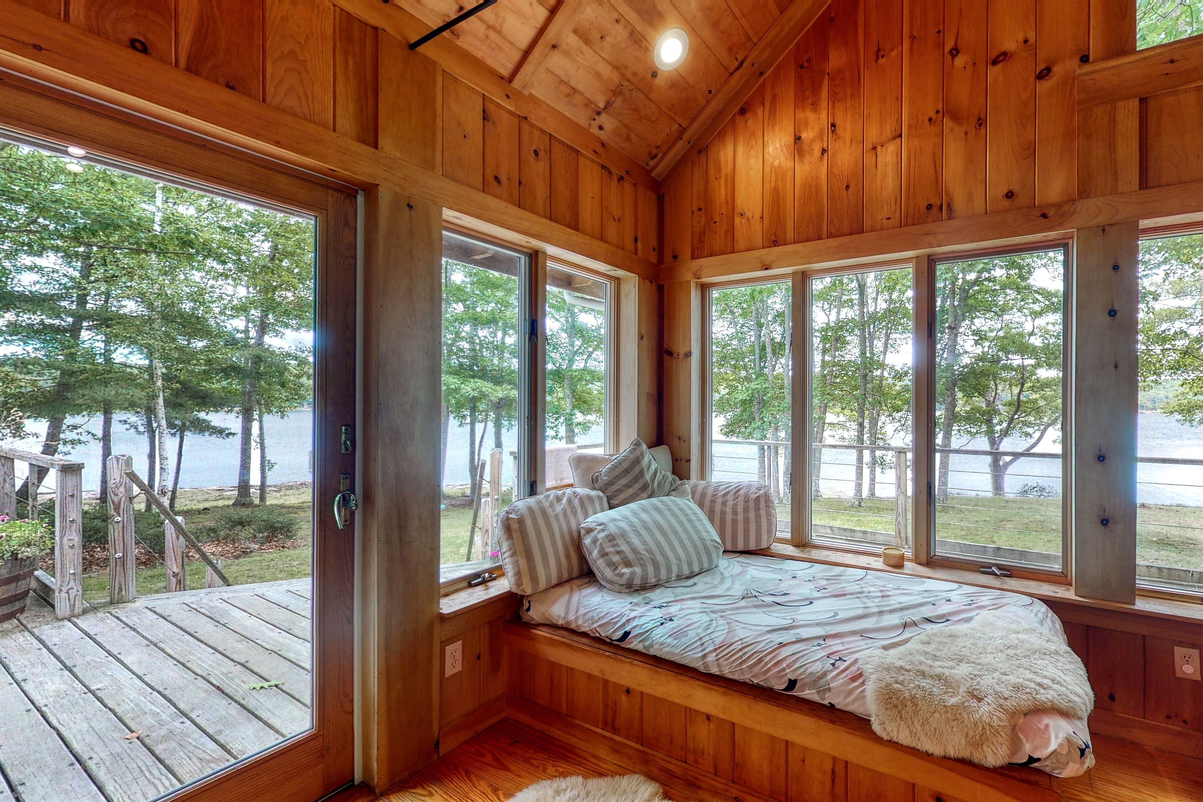 2 間睡房、熨斗/熨衫板、Wi-Fi、床單