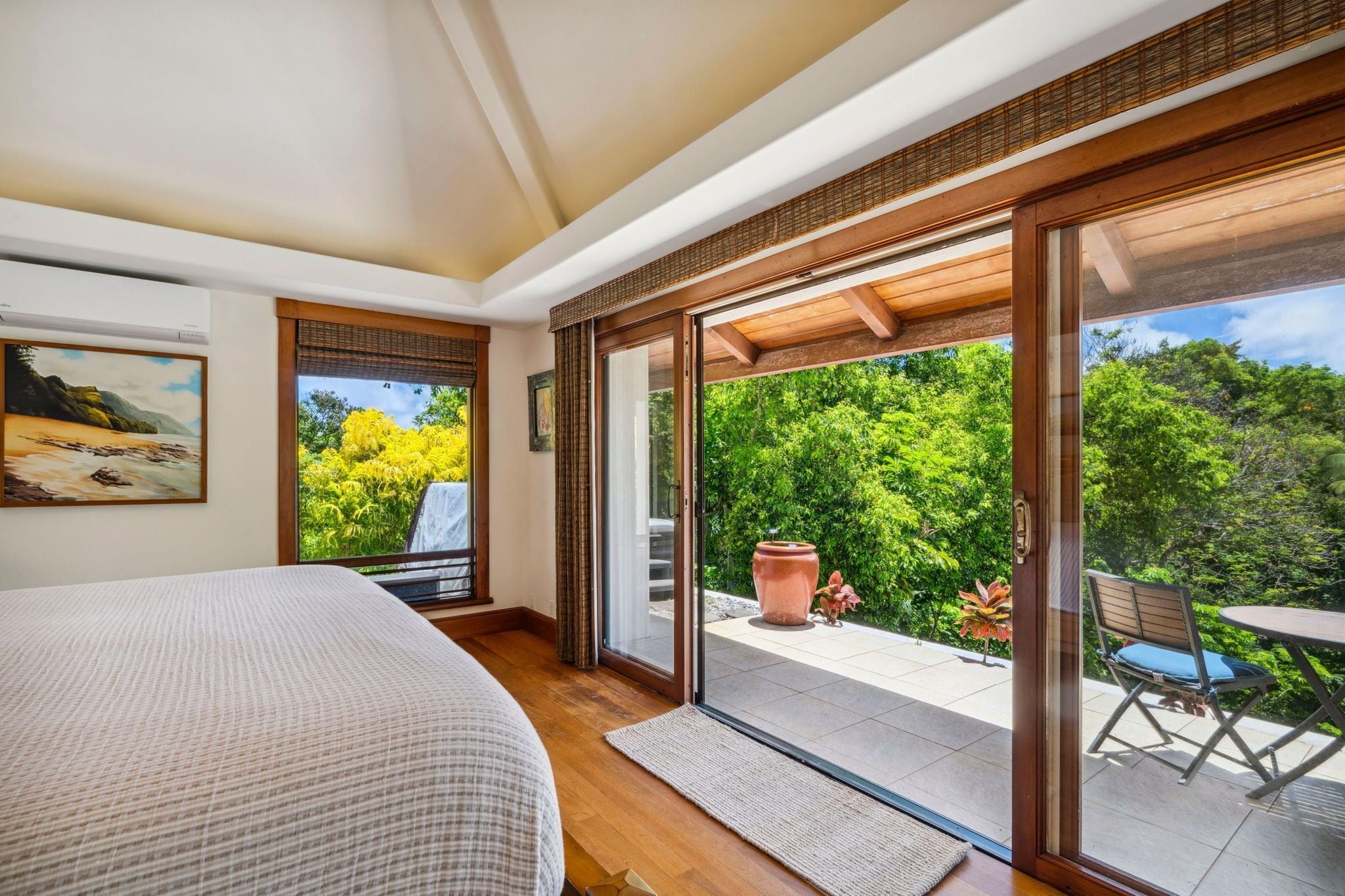 North Shore Hideaway - as seen on HGTV - Photo 6