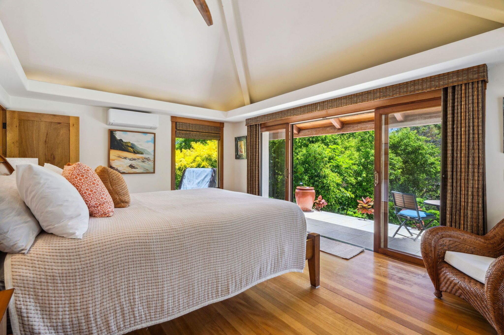 North Shore Hideaway - as seen on HGTV - Photo 7