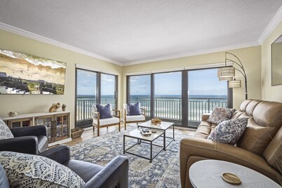 🏖️ Renovated Oceanfront 3/3 Corner | Wrap-Around Balcony 🌅 | Heated Pool