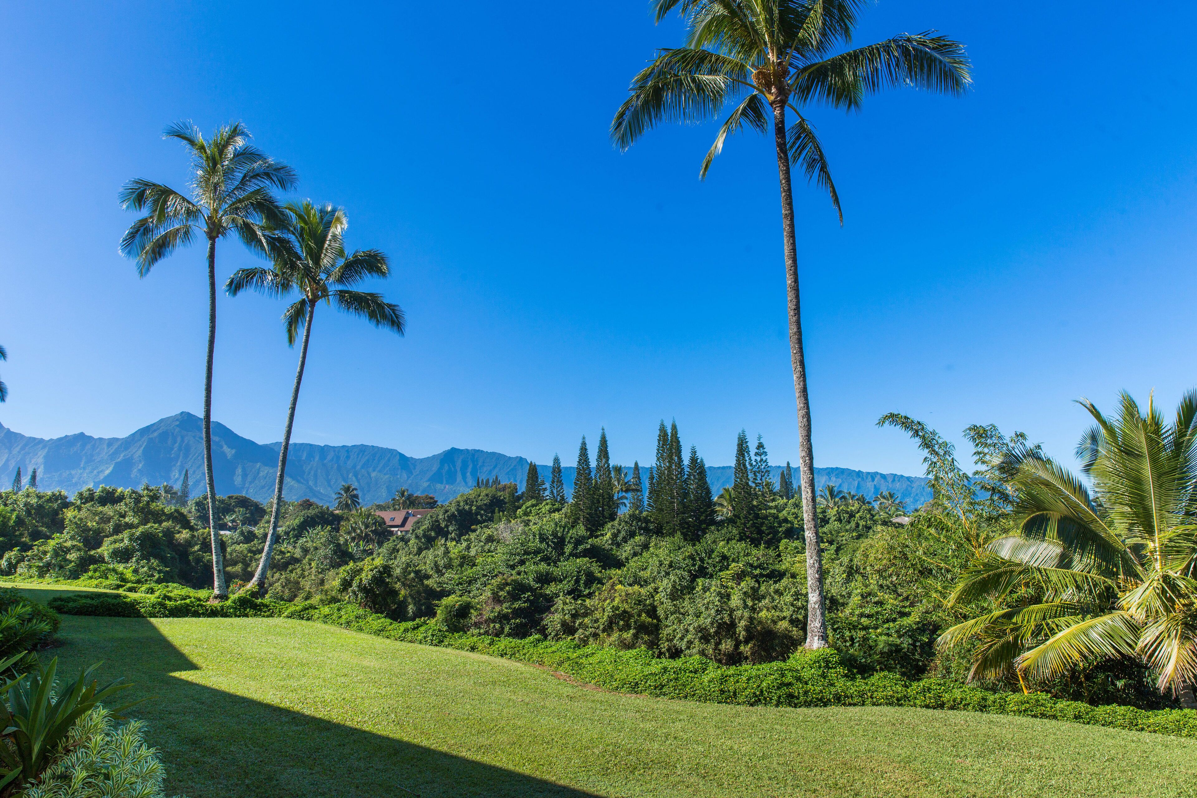 Alii Kai Resort 12D, 2 BR, Breathtaking Sunsets, Mountain Views of Bali Hai