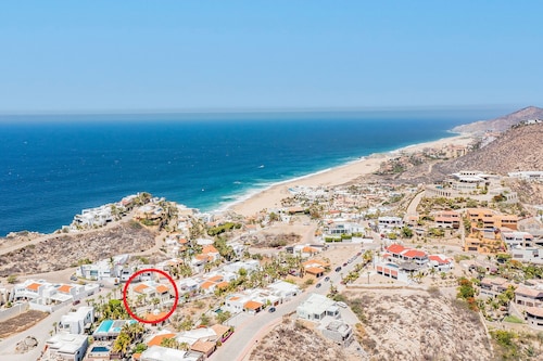 Villa de la Luz - Sweet Pedregal Villa Steps to Kids Playground. Promos avail.