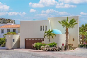 Exterior - Villa de la Luz - Sweet Pedregal Villa Steps to Kids Playground. Promos avail. (Cabo San Lucas)