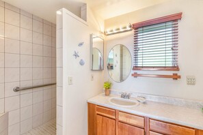 Hair dryer, towels
