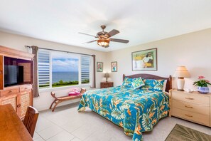 2 bedrooms, iron/ironing board, WiFi, bed sheets - Expansive Ocean Views from Ali'i Kai 5103 (Princeville)