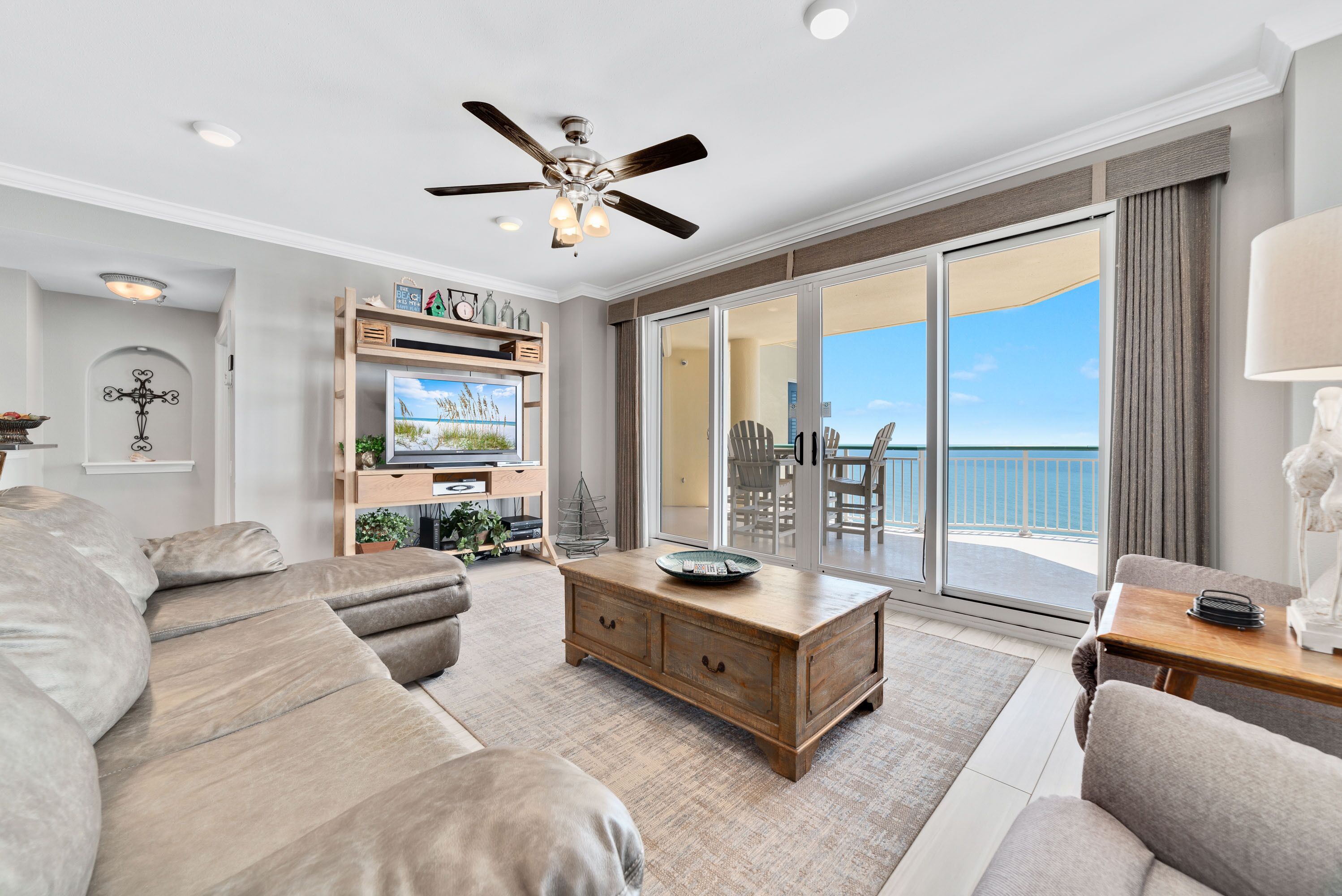 Beach Colony Tower Penthouse 18C- Gorgeous unit with large terrace!