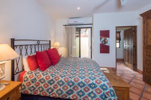 4 bedrooms, travel crib, free WiFi, bed sheets
