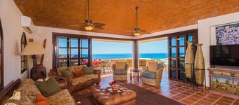 Hacienda Edith: Charming Ocean View Pedregal Villa. Promotions available.