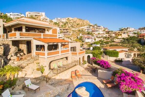 Exterior - Hacienda Edith: Charming Ocean View Pedregal Villa. Bach OK. Promos available. (Cabo San Lucas)