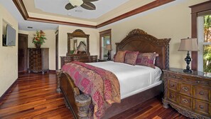4 bedrooms, desk, iron/ironing board, internet
