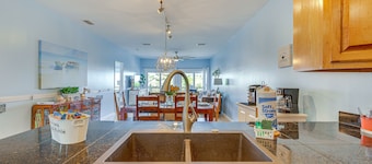 Water View Dauphin Island Condo w/ Boat Slips