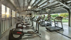 フィットネス設備