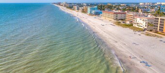 Fantastic Beachfront Resort. Roomy and Comfortable. Take a Stroll along Beach or Lounge at the Pool.