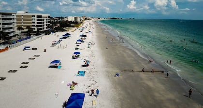 Fantastic Beachfront Resort. Roomy and Comfortable. Take a Stroll along Beach or Lounge at the Pool.