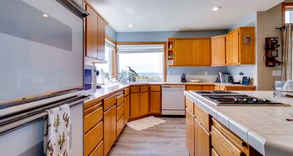 Updated Oceanfront Home with Lovely Pacific Views & Pool Table