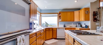 Updated Oceanfront Home with Lovely Pacific Views & Pool Table