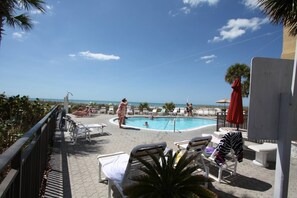 Unclassified image, 5 of 49, button