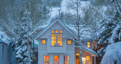 Schöne Gondel District Town Home ~ 3 Guest Suites-Kamin-Private Whirlpool