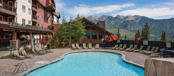 Ski in/Ski Out Condo in Main Plaza - Corner Unit - Views of the Slopes