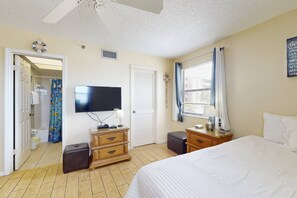 2 bedrooms, iron/ironing board, free WiFi