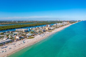 Beach - 5/3 Estate-Heated Pool-Hot tub-Beach-for 12 Guests (Hollywood)