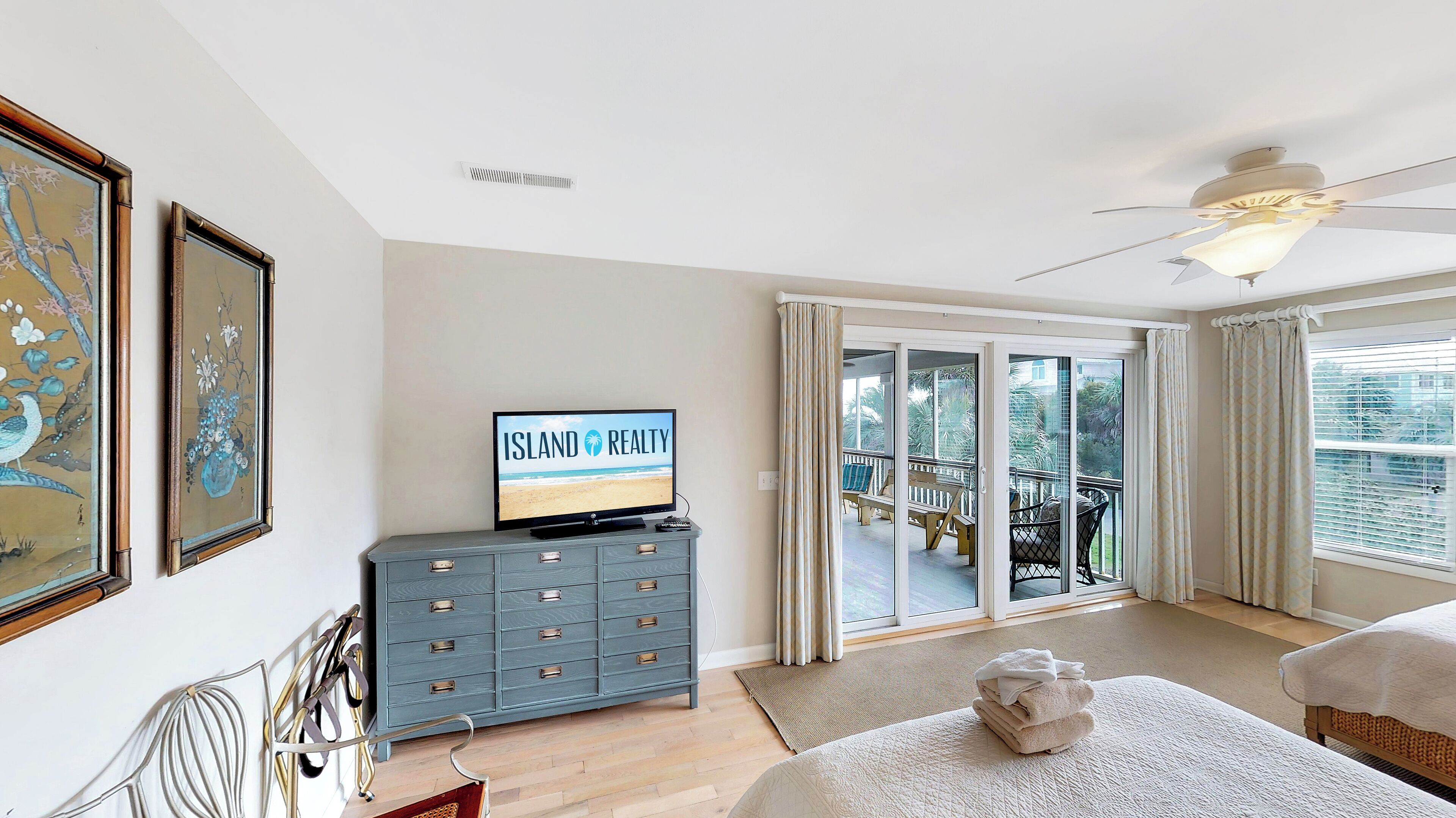 7 bedrooms, iron/ironing board, free WiFi, bed sheets