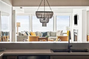 Televisión y reproductor de DVD 