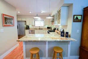 Fridge, microwave, oven, stovetop - Sparkling new home close to downtown & hiking trails (Durango)
