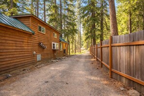 Property grounds - Das Tree Haus-Views, Hot Tub, WIFI, Dogs, ROKU (Leavenworth)