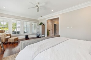 5 bedrooms, iron/ironing board, free WiFi, bed sheets
